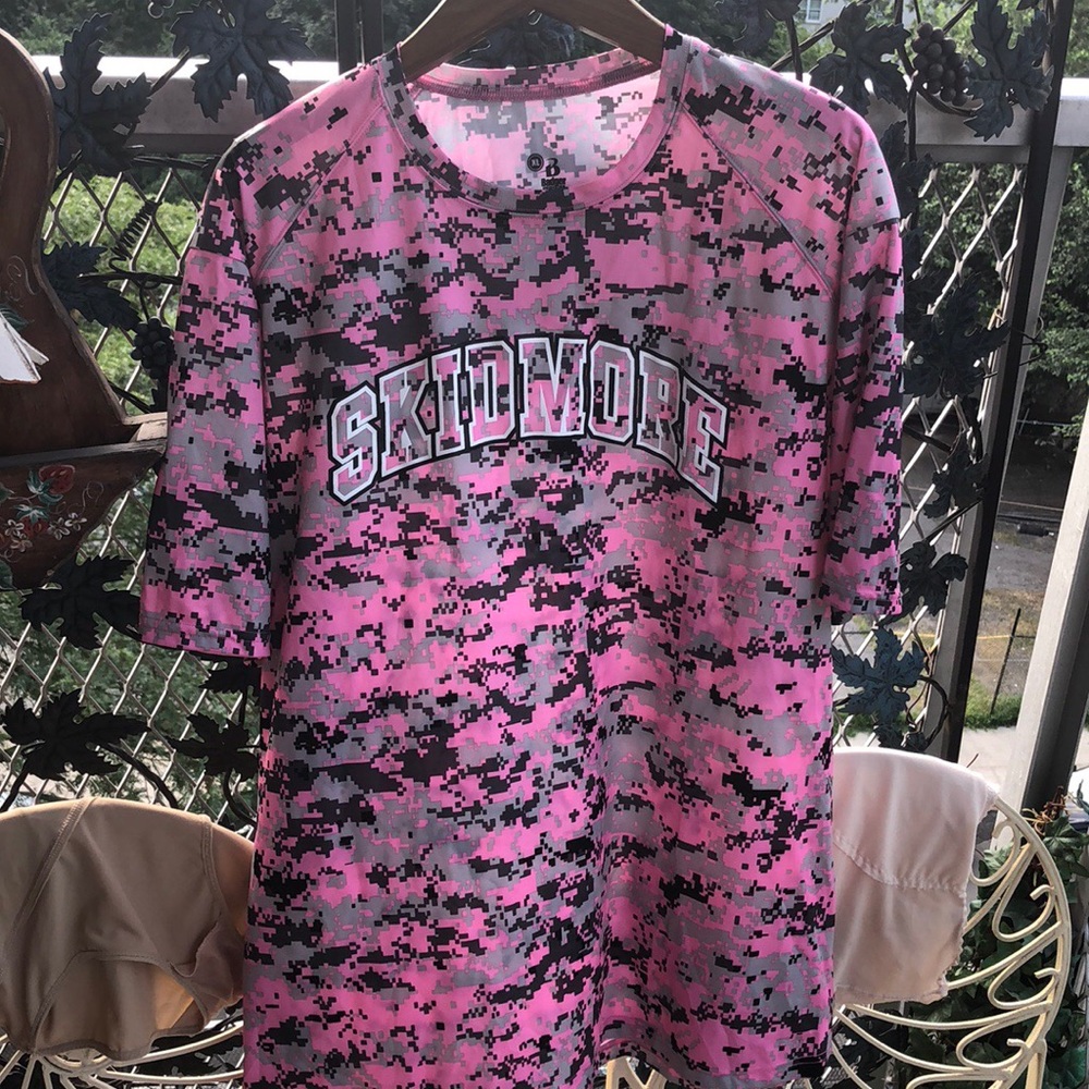 Women’s Skidmore College T-Shirt XL